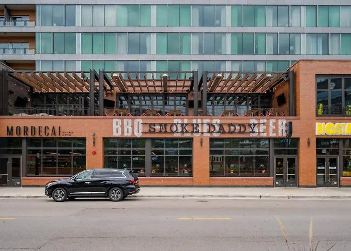 Cool 2br Close To Fun - Grace 2 Chicago