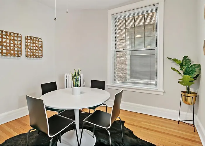 Apartment Cool 2br Close To Fun - Grace 2 Chicago